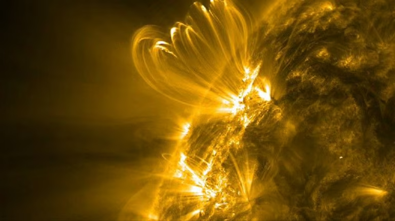 AI solar storm forecasting tool